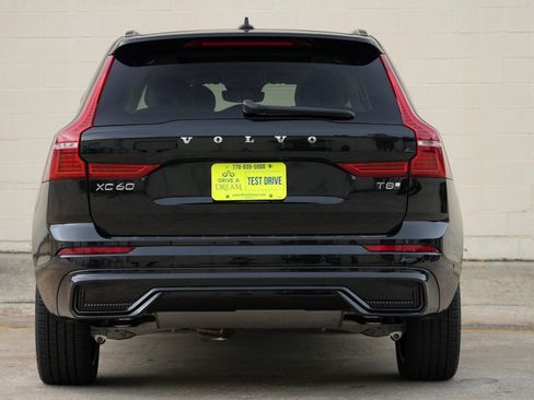 Used 2025 Volvo XC60 T8 Plus w/ Protection Package Premier AWD/4WD image 11