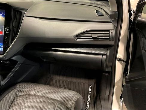 Used 2024 Subaru Crosstrek 2.0i Premium image 16