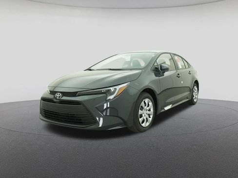 New 2026 Toyota Corolla LE image 32