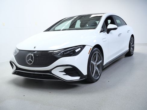 Certified 2023 Mercedes-Benz EQE 350+ 4MATIC Sedan image 12