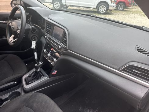 Used 2020 Hyundai Elantra SEL w/ Cargo Package (C1) FWD image 26