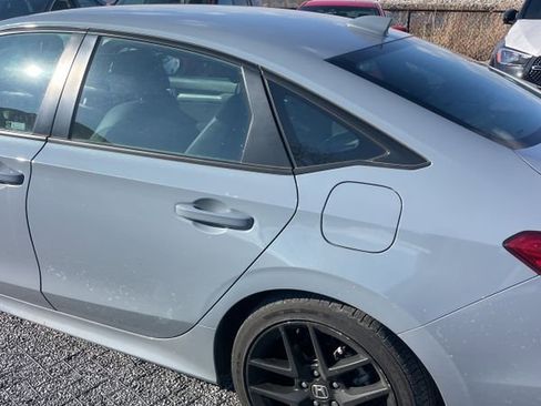 Used 2023 Honda Civic Sport image 5