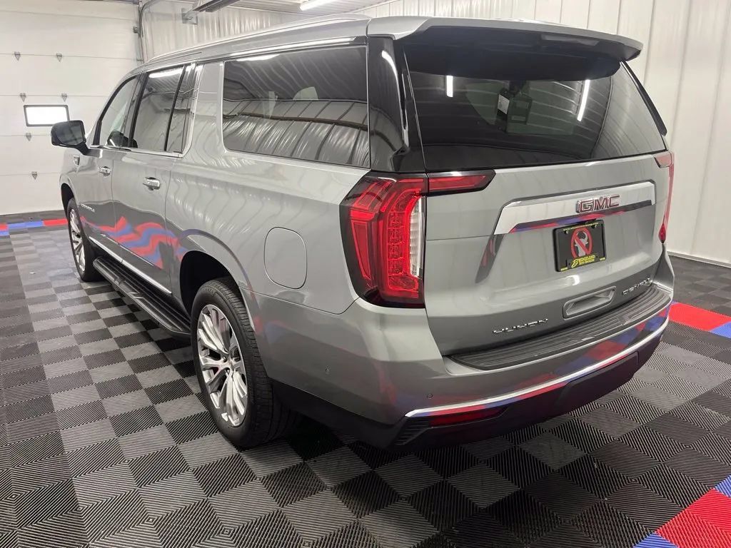 Used 2024 GMC Yukon XL Denali w/ Advanced Technology Package AWD/4WD image 8