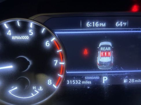 Used 2024 Nissan Rogue S image 13