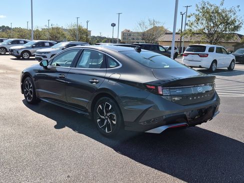 Used 2025 Hyundai Sonata SEL FWD image 5