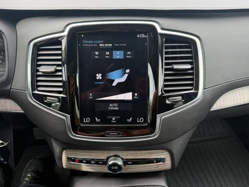 Used 2022 Volvo XC90 T6 Inscription w/ Climate Package AWD/4WD image 17