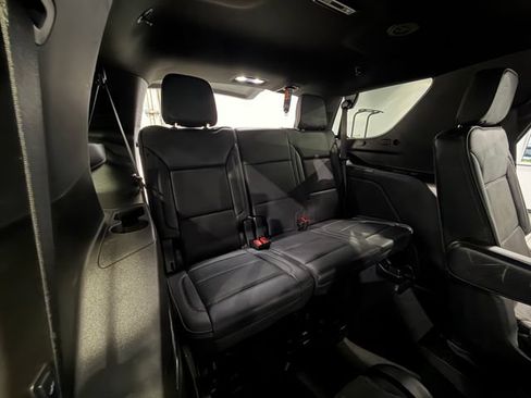 Used 2025 GMC Yukon Denali AWD/4WD image 15