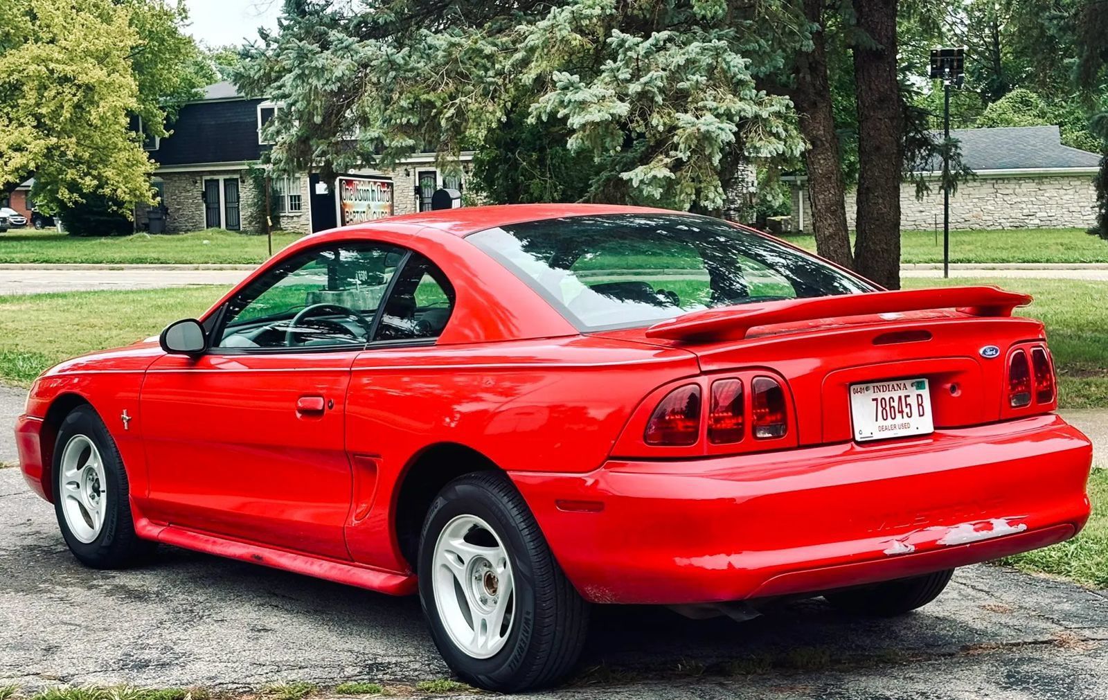 Used 1997 Ford Mustang Coupe RWD image 8
