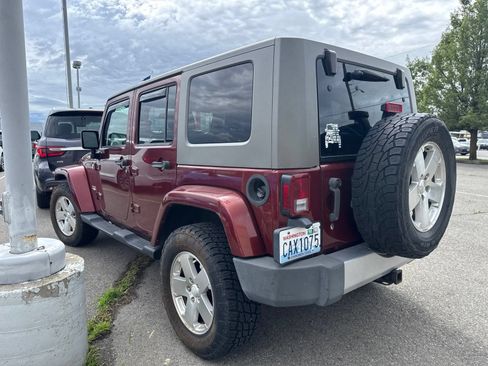 Used 2008 Jeep Wrangler Unlimited Sahara w/ Trailer Tow Group AWD/4WD image 8
