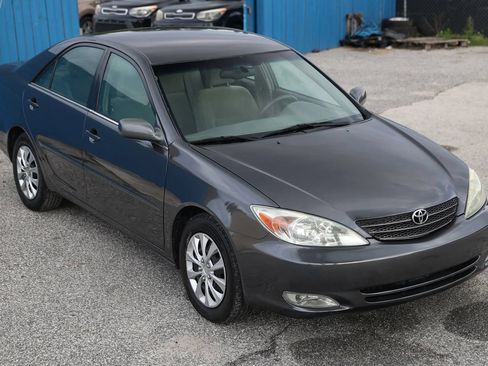 Used 2003 Toyota Camry LE FWD image 9