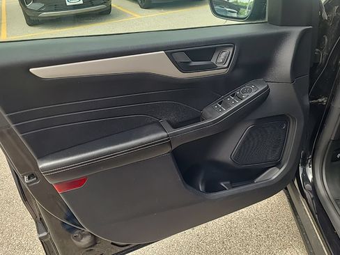 Used 2022 Ford Escape SE AWD/4WD image 11