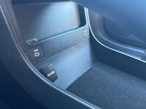 Used 2024 Toyota bZ4X XLE image 29