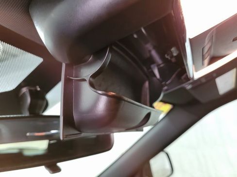 Used 2018 Jeep Grand Cherokee Laredo image 40