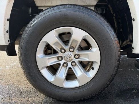 Used 2019 RAM 1500 Laramie image 24