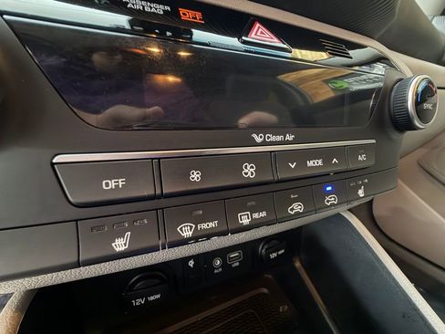 Used 2020 Hyundai Tucson Sport w/ Winter Weather Package image 24