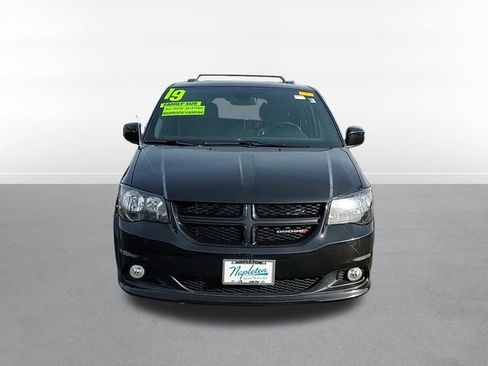 Used 2019 Dodge Grand Caravan GT image 2