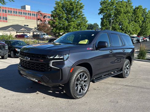 Used 2023 Chevrolet Tahoe Z71 w/ Luxury Package AWD/4WD image 7