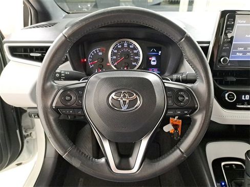 Used 2021 Toyota Corolla SE image 26