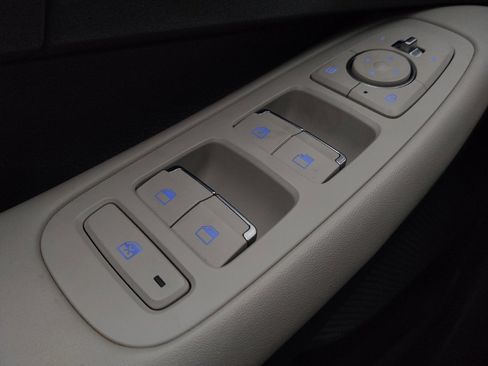 Used 2023 Hyundai Sonata SE FWD image 27