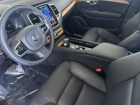 Certified 2024 Volvo XC90 B6 Plus AWD/4WD image 14