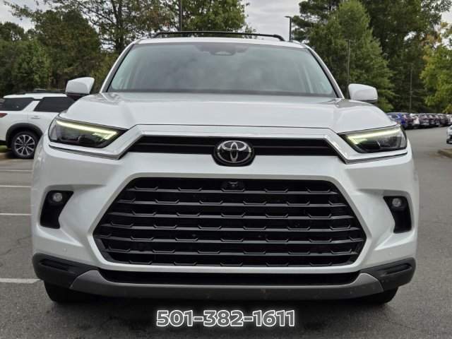 Used 2024 Toyota Grand Highlander AWD image 2