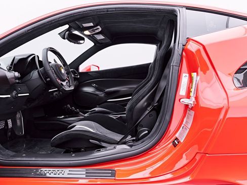 Used 2020 Ferrari 488 Pista Coupe RWD image 60