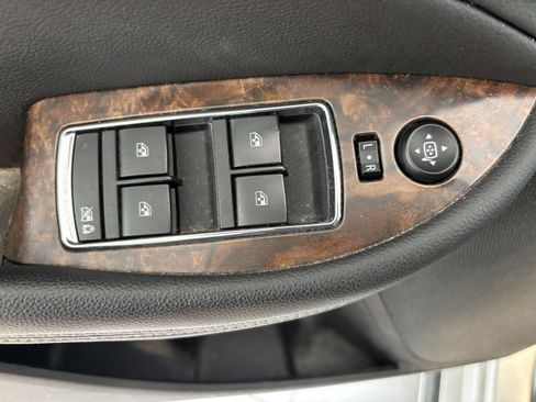 Used 2015 Chevrolet Impala LTZ FWD image 7