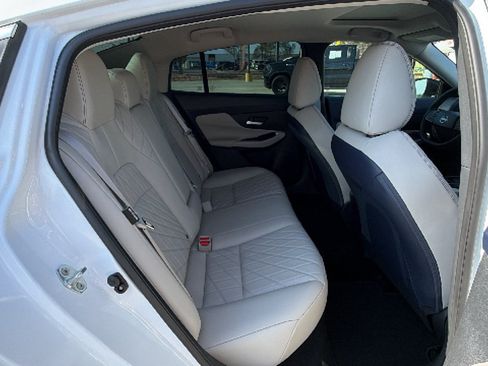Used 2026 Nissan Sentra SL w/ Floor Mat Package FWD image 26