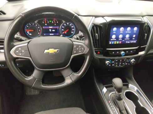 Used 2021 Chevrolet Traverse LT FWD image 22