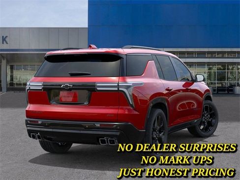 New 2026 Chevrolet Traverse RS image 4