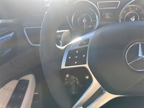 Used 2015 Mercedes-Benz ML 63 AMG 4MATIC image 15