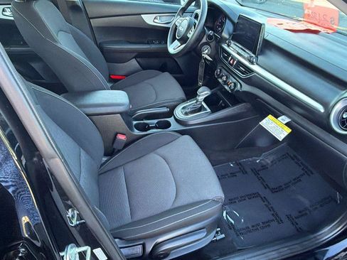 Used 2024 Kia Forte LX FWD image 19