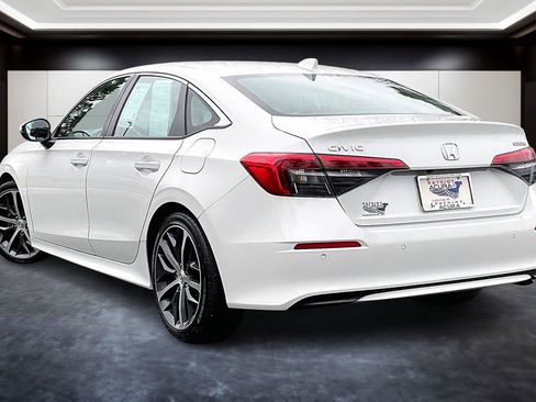 Used 2023 Honda Civic Touring image 12