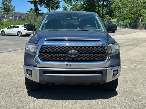 Used 2019 Toyota Tundra SR5 AWD/4WD image 2