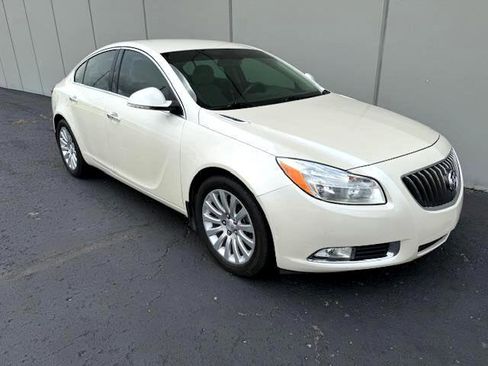 Used 2013 Buick Regal Premium image 3