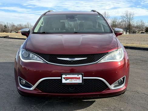 Used 2019 Chrysler Pacifica Limited w/ Advanced Safetytec Group image 9
