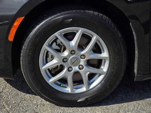 Used 2023 Chrysler Pacifica Touring-L FWD image 24