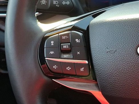 Used 2023 Ford Explorer Platinum w/ Technology Package image 24