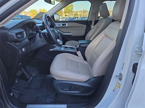 Used 2021 Ford Explorer Limited w/ Hybrid Equipment Group 310A image 10