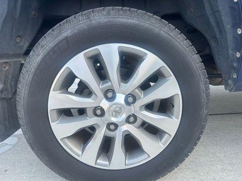 Used 2014 Toyota Tundra Limited image 12