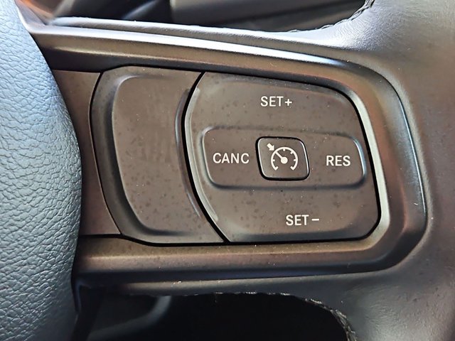 Used 2022 Jeep Wrangler Sport AWD/4WD image 23