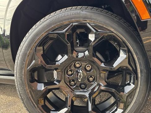 New 2026 Chevrolet Tahoe High Country AWD/4WD image 29