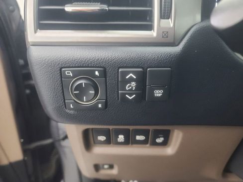 Used 2022 Lexus GX 460 Premium image 27