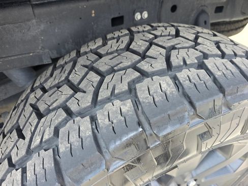 Used 2023 RAM 2500 Laramie w/ Night Edition AWD/4WD image 14