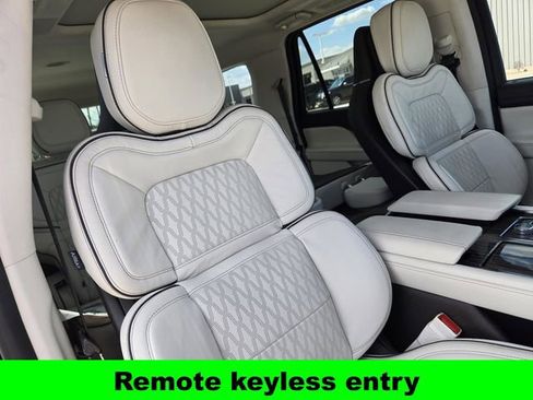 Used 2024 Lincoln Navigator L Black Label image 27