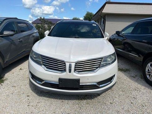 Used 2018 Lincoln MKX Reserve w/ Driver Assistance Package FWD image 2