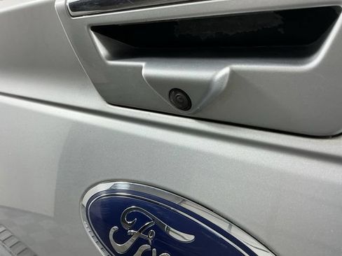 Used 2019 Ford F150 Lariat w/ Equipment Group 502A Luxury AWD/4WD image 8