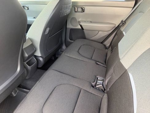 New 2027 Kia Seltos LX FWD image 15