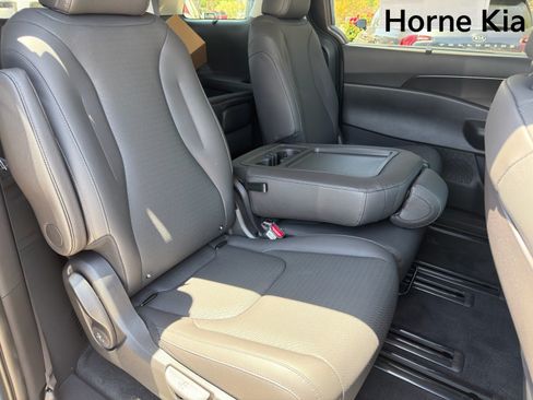 New 2026 Kia Carnival SX Prestige FWD image 22
