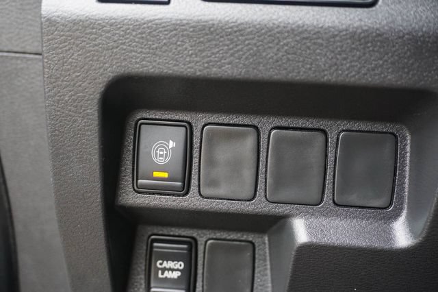 Used 2026 Nissan Frontier PRO-4X AWD/4WD image 23